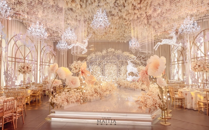 旖旎花园 [ 最大18桌 · 高8.0m · 无柱 ·  ]