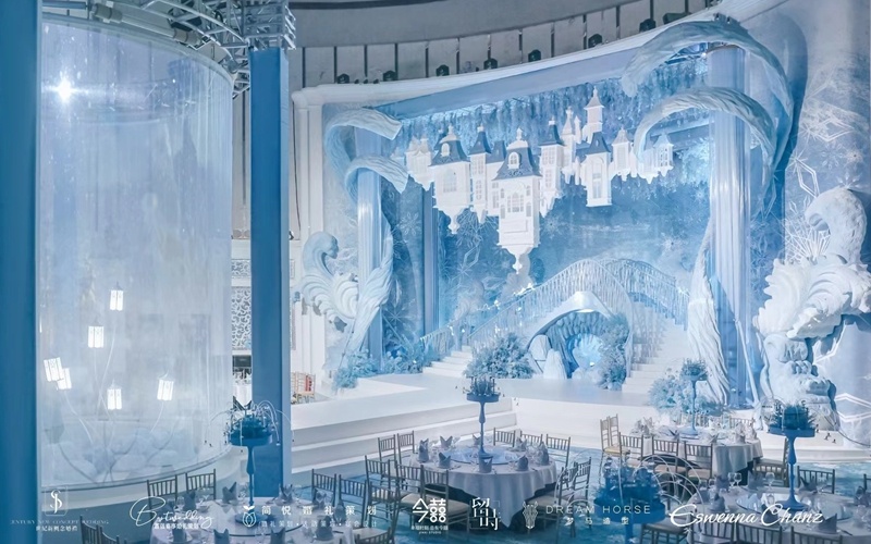 冰雪奇缘厅 [ 最大32桌 · 高12.0m · 无柱 ·  ]
